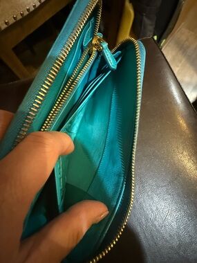 Teal Zip-Top Women's Wallet - Unbranded